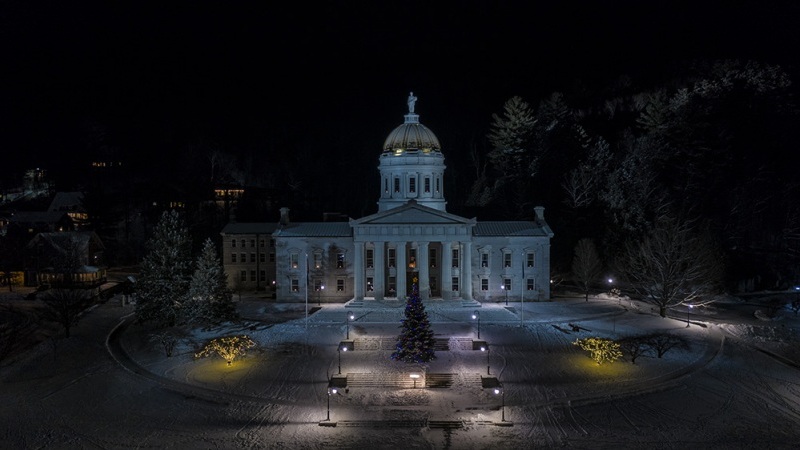 Vermont-Statehouse-12-20-2020-6-Edit